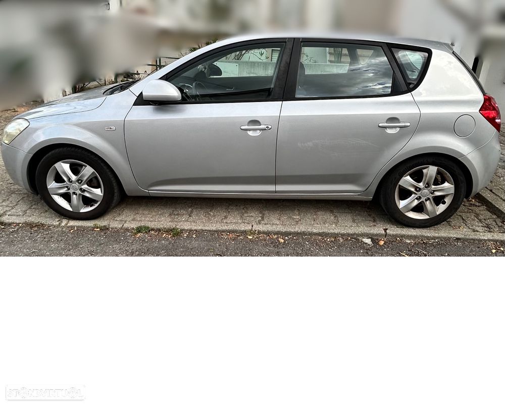 Kia Ceed 1.6 CRDi EX - 9