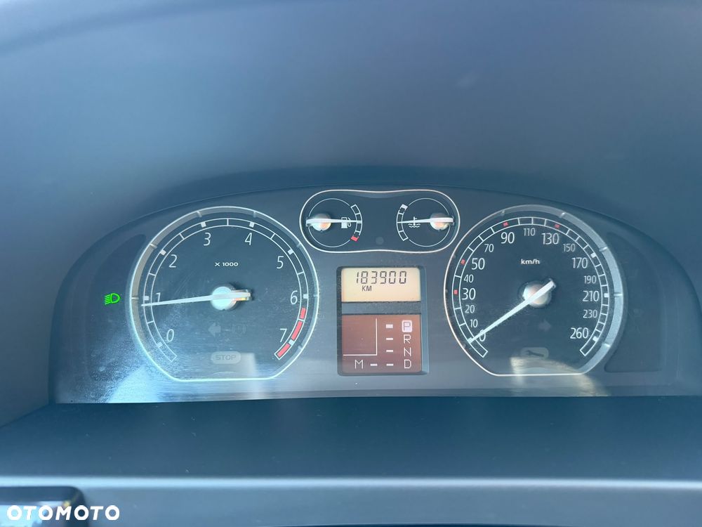 Renault Laguna 2.0T Image - 11