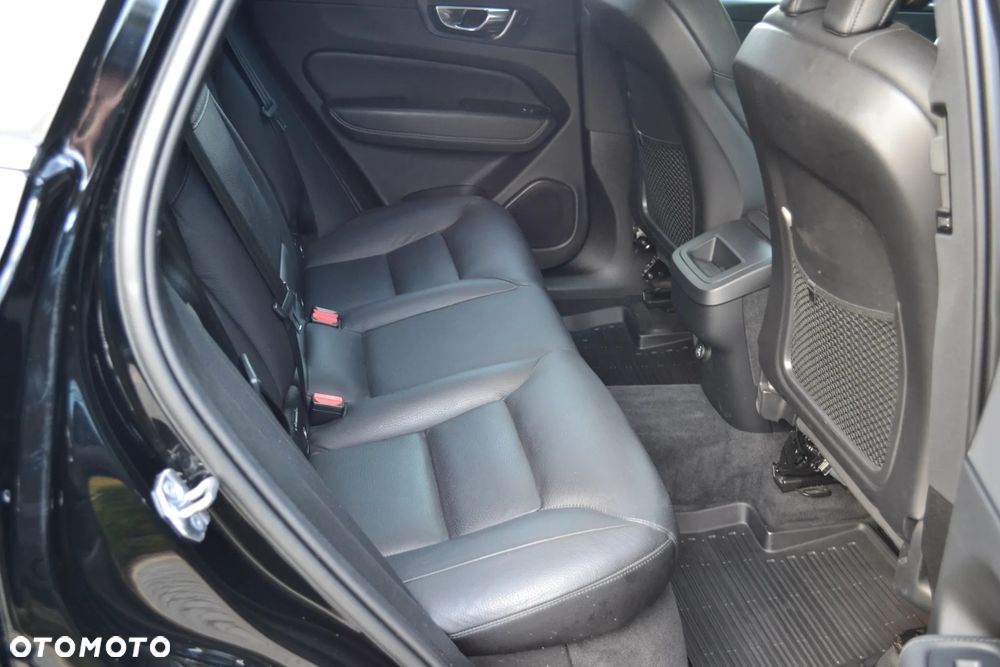 Volvo XC 60 D4 Geartronic Inscription - 19