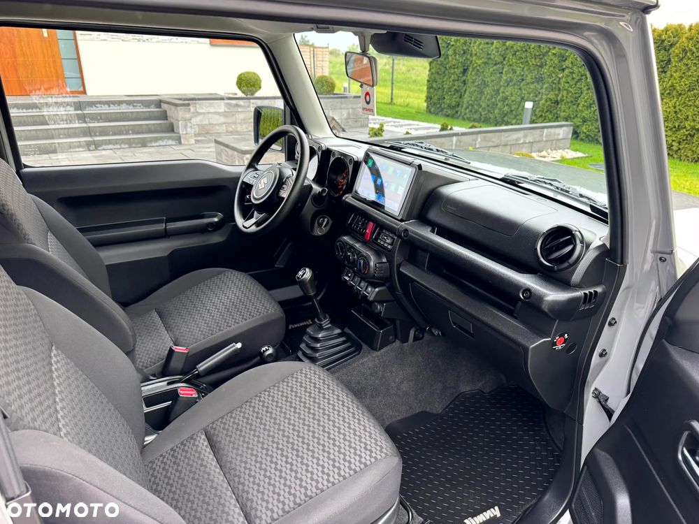 Suzuki Jimny - 12