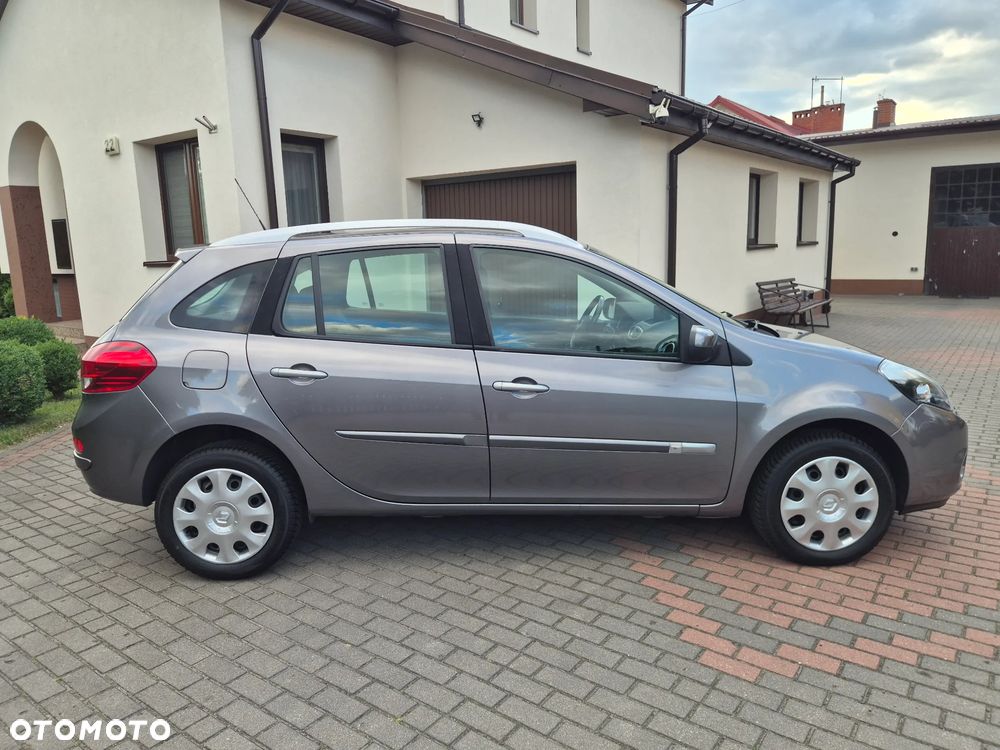 Renault Clio 1.2 16V 75 TomTom Edition - 8