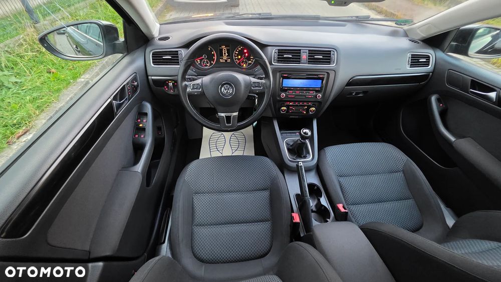 Volkswagen Jetta 1.2 TSI Comfortline Perfectline - 8