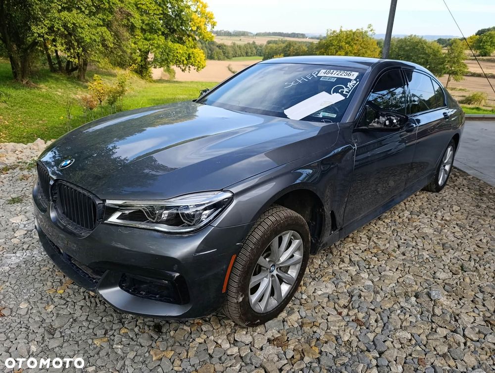 BMW Seria 7 - 12