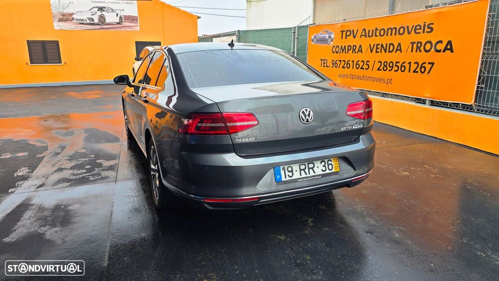 VW Passat 2.0 TDI Highline - 20