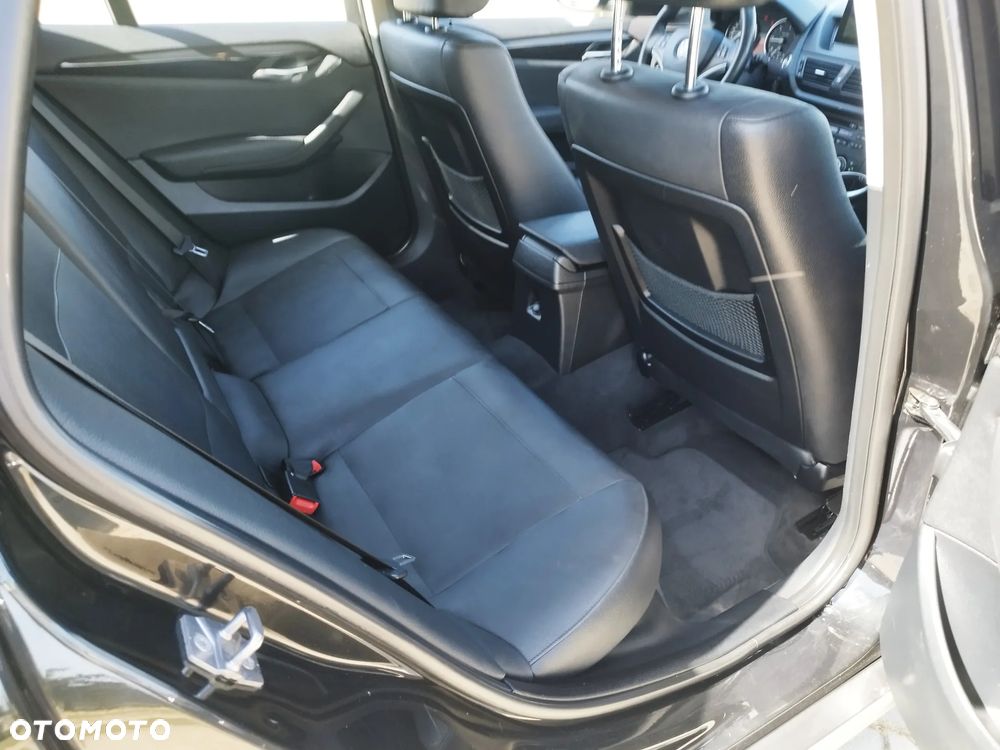 BMW X1 xDrive20d - 27
