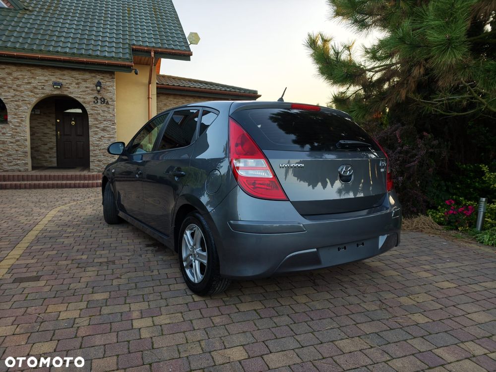 Hyundai I30 2011 photo 5