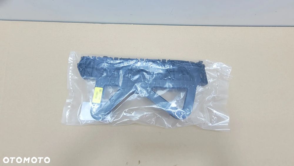 HYUNDAI I30 III 2017- FASTBACK ŚLIZG ZDERZAKA TYŁ PRAWY