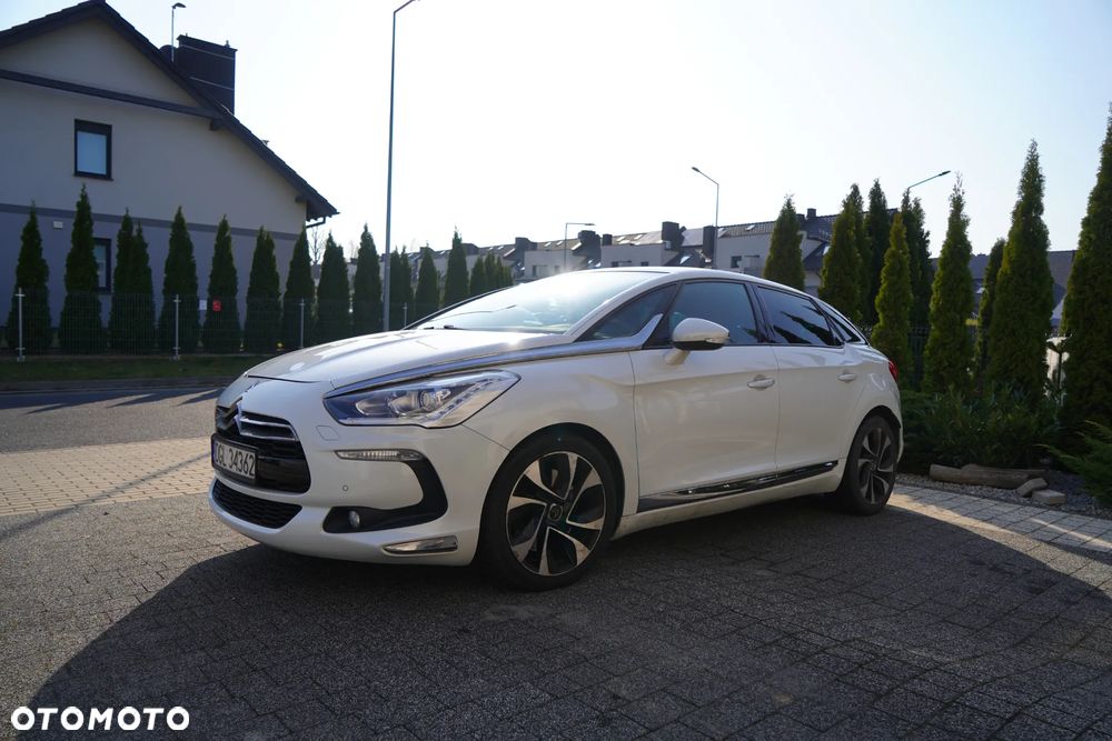 Citroën DS5 1.6 THP SoChic - 17