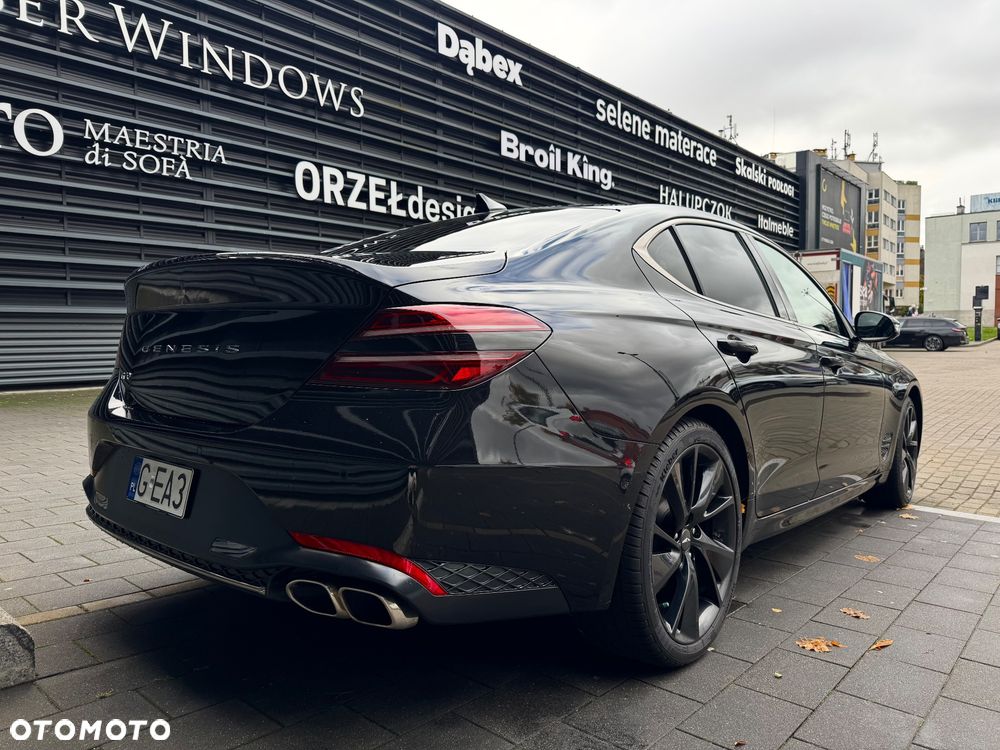 Hyundai Genesis - 5
