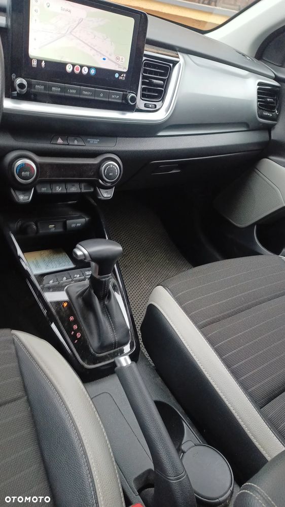 Kia Stonic 1.0 T-GDI L DCT - 17