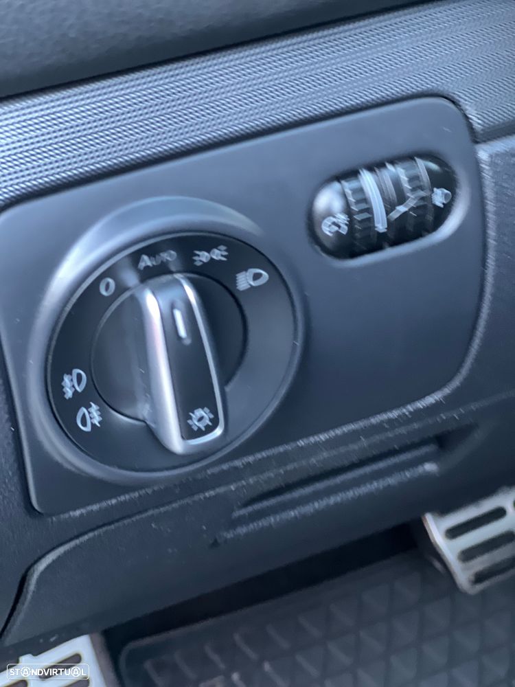 VW Golf 1.6 TDi Edition DSG - 11