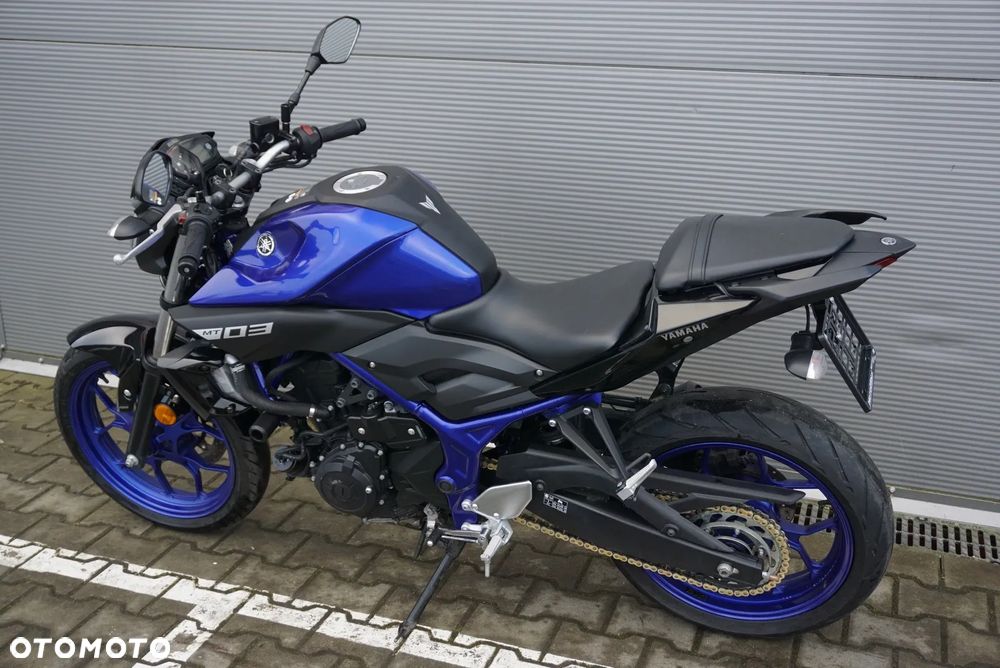Yamaha MT - 8