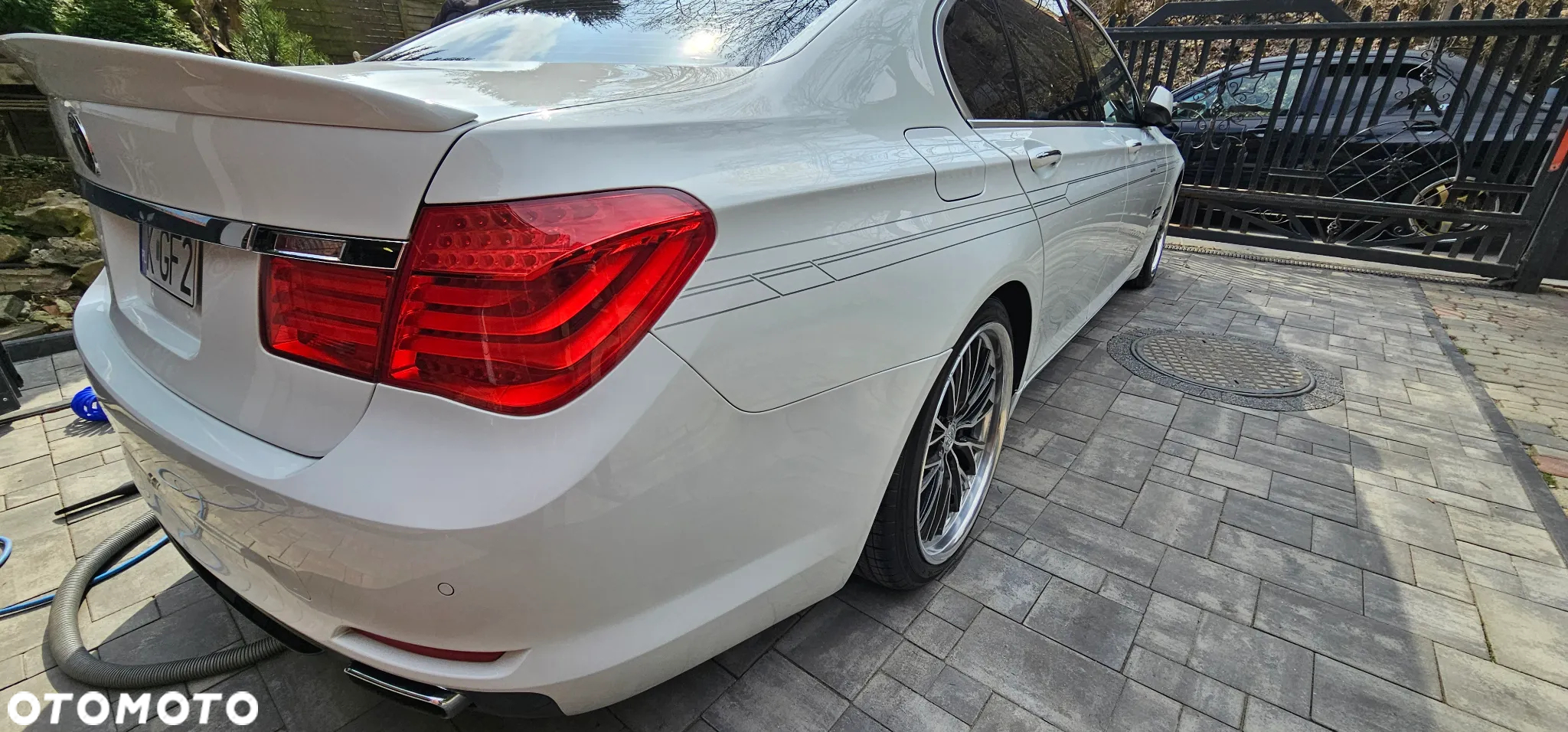 BMW Seria 7 740i - 27