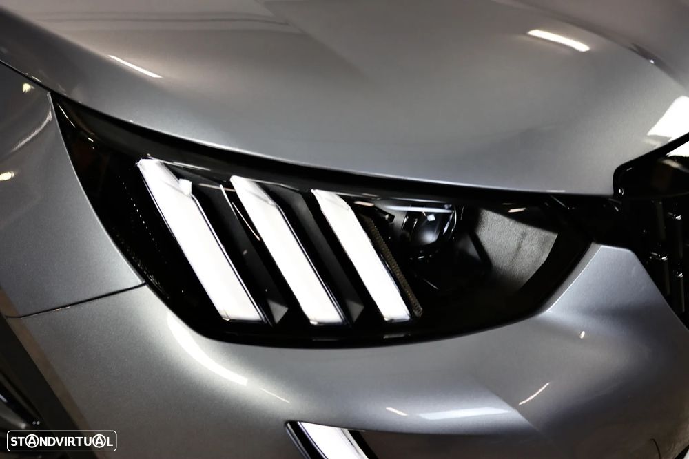 Peugeot 2008 PureTech 155 EAT8 GT - 26