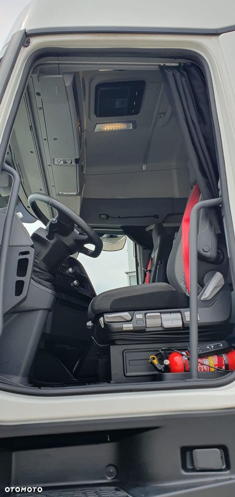 Renault Renault Trucks T HIGH T4X2 13L E6 - 7