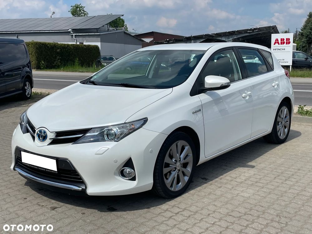 Toyota Auris 1.8 VVT-i Automatik Executive - 1