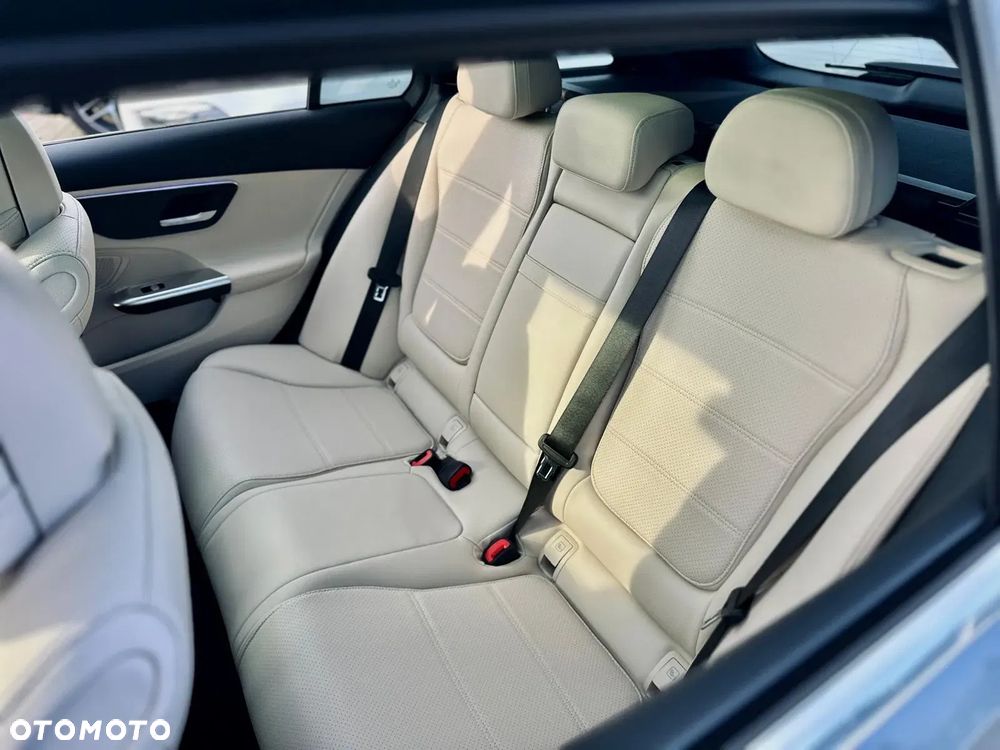Mercedes-Benz Klasa C 300 de PHEV 4-Matic Avantgarde - 26