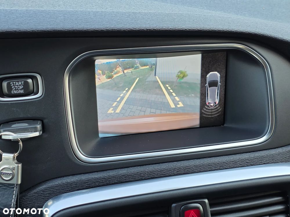 Volvo V40 Cross Country D3 Momentum - 34