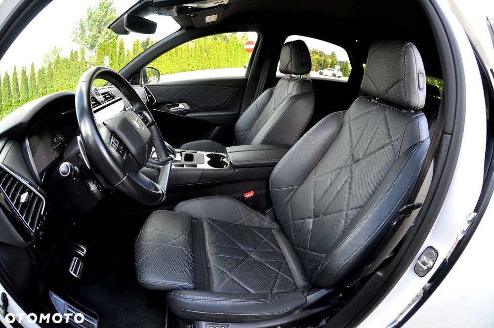 DS Automobiles DS 7 Crossback - 24