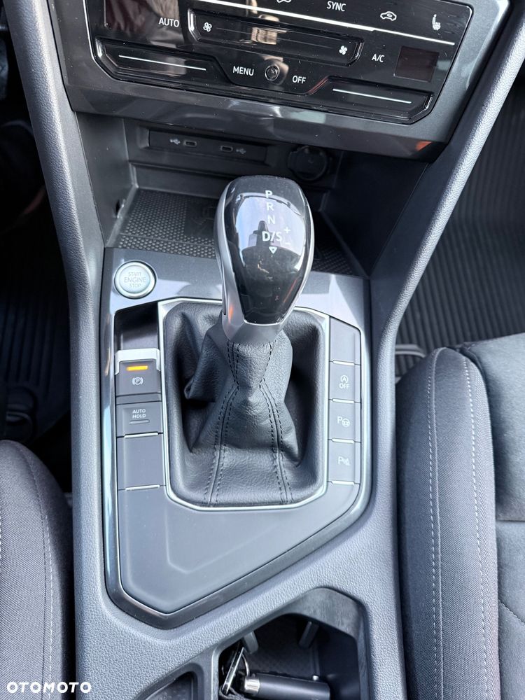 Volkswagen Tiguan 1.5 TSI EVO Life DSG - 24