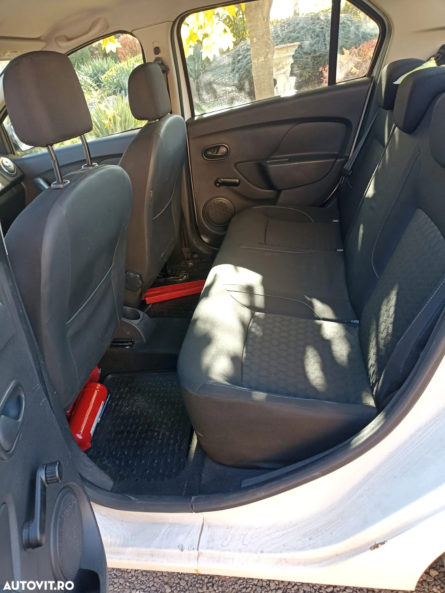 Dacia Logan - 8