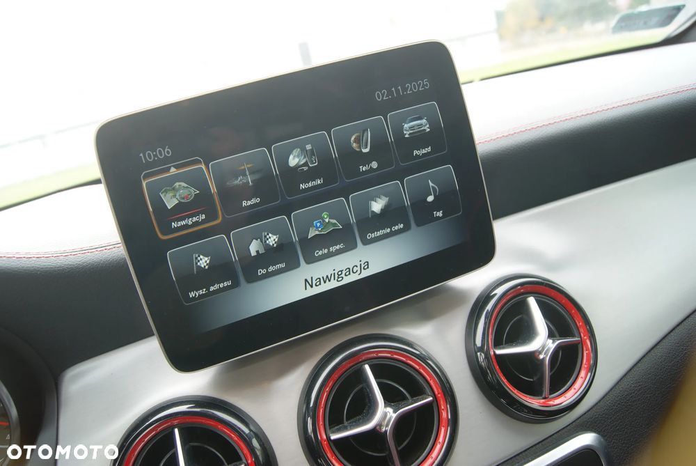 Mercedes-Benz CLA - 26