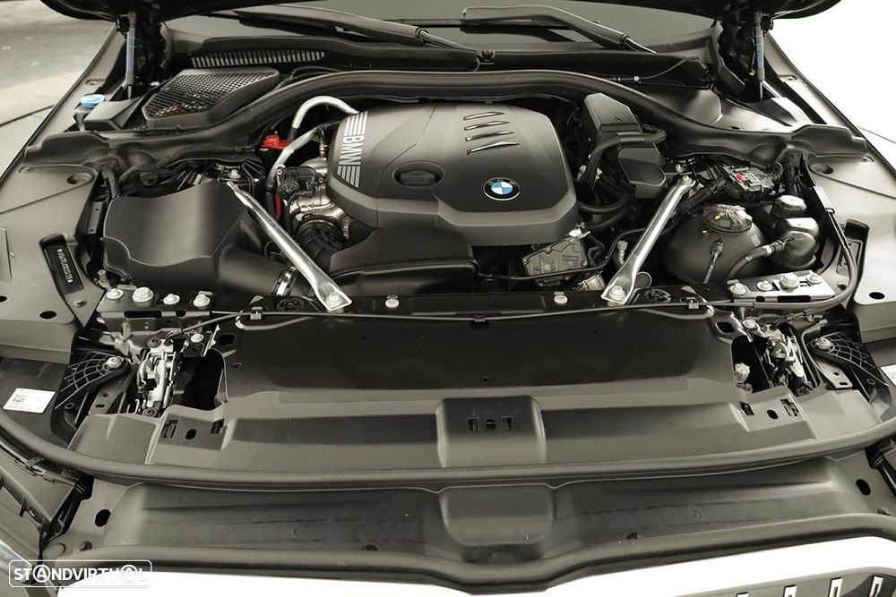 BMW 520 d Pack Desportivo M - 28