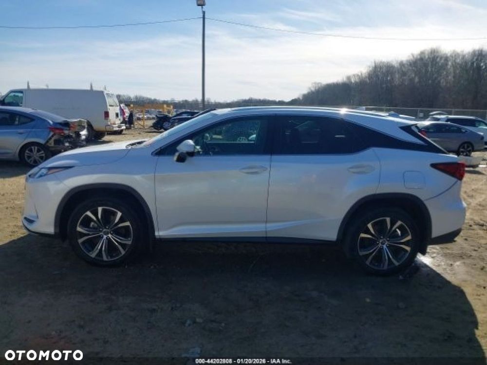 Lexus RX - 6