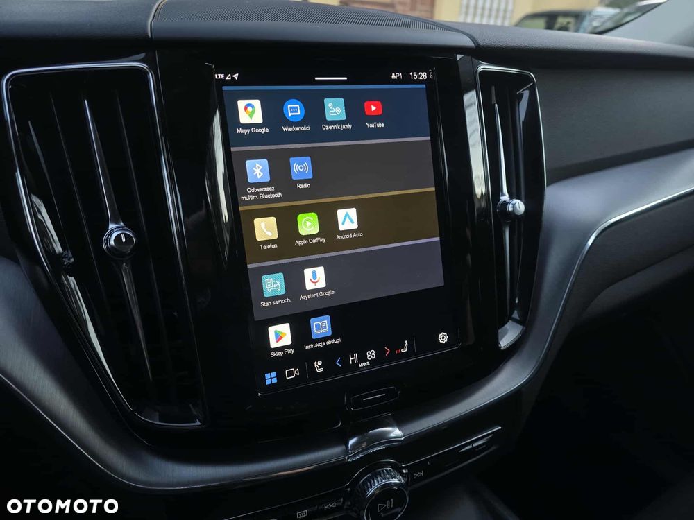 Volvo XC 60 D4 Momentum Pro - 9