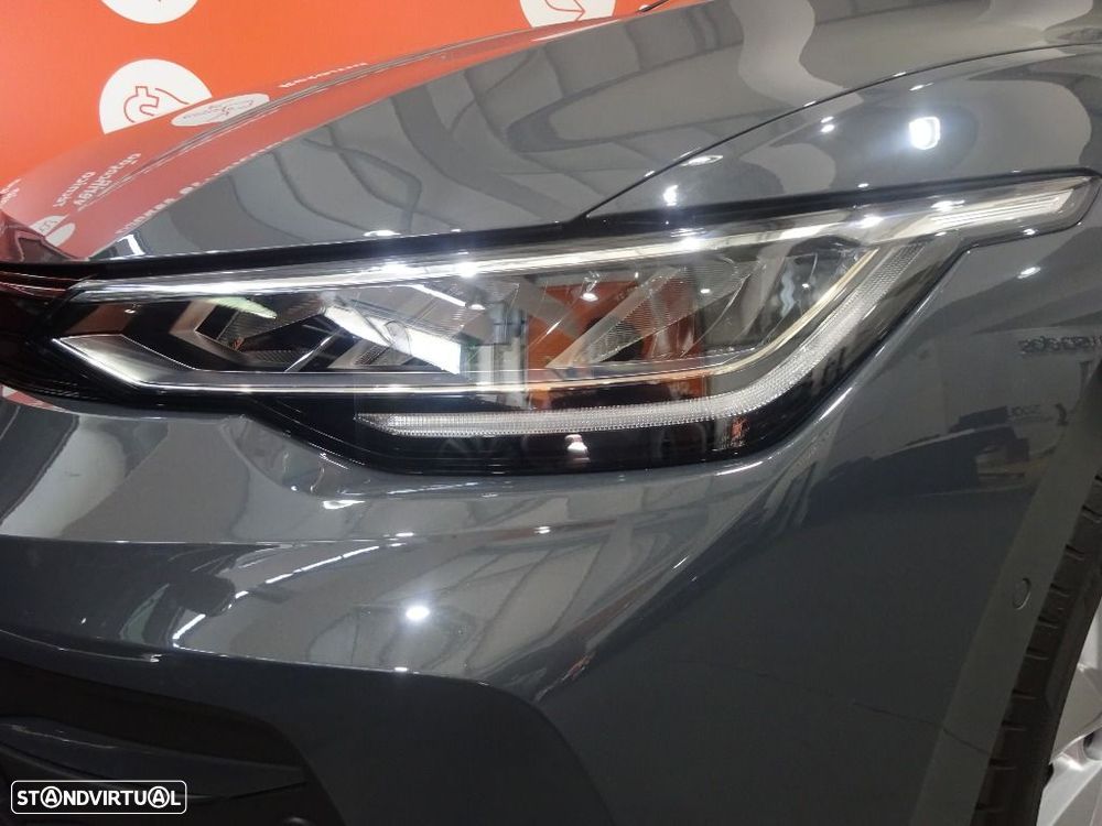 VW Golf 1.5 eTSI Urban DSG - 35