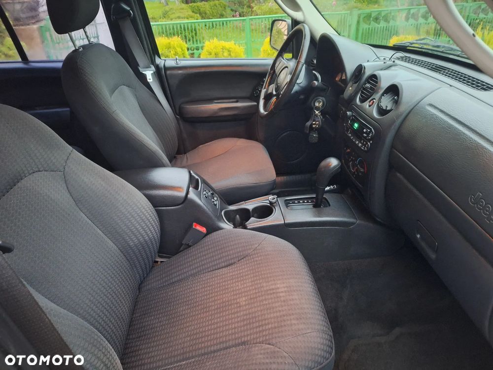 Jeep Cherokee 2.8L CRD Limited - 9