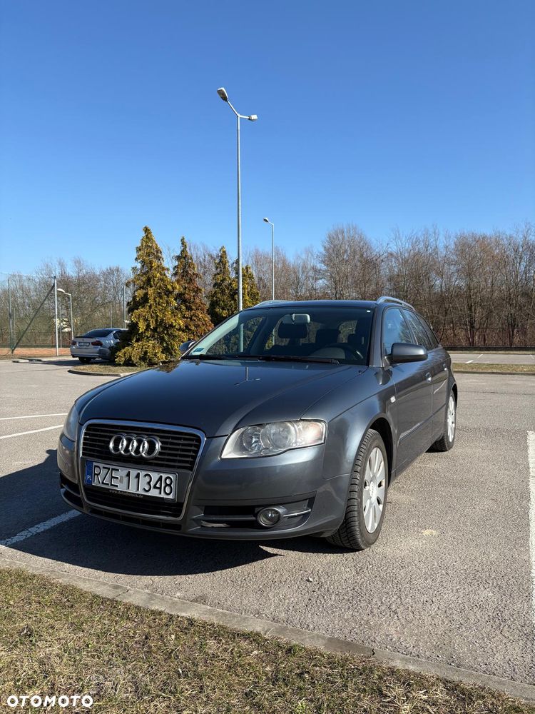 Audi A4 Avant 2.0 T FSI - 14