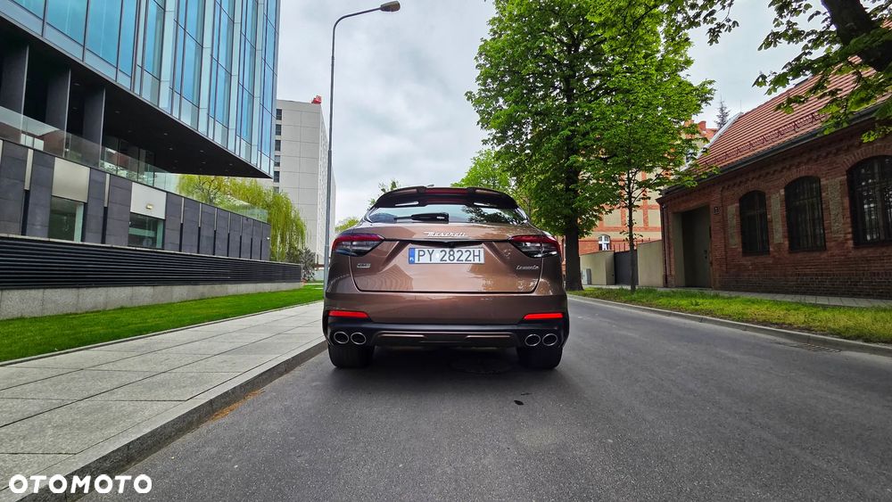 Maserati Levante GTS - 35