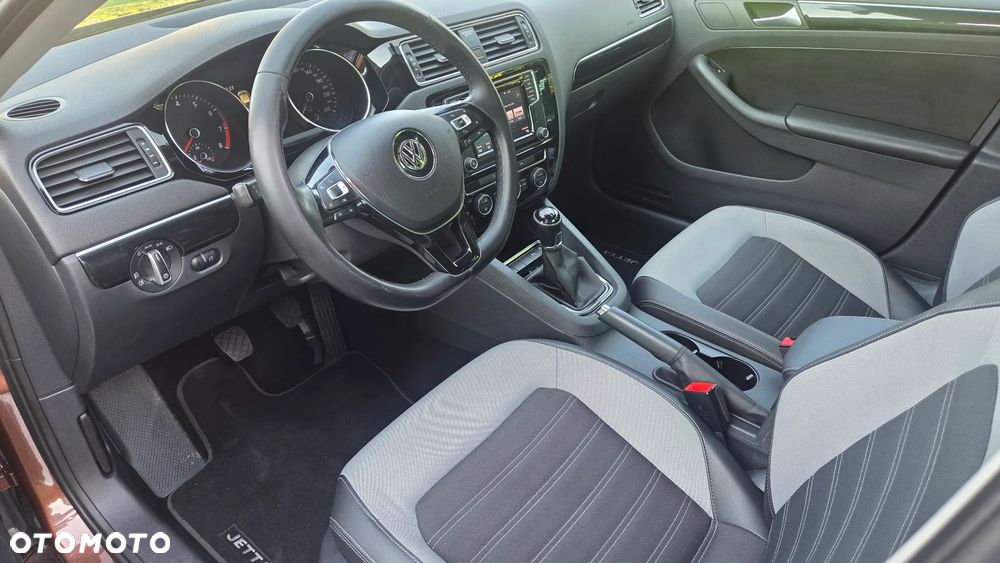 Volkswagen Jetta 1.4 TSI BMT Highline - 5