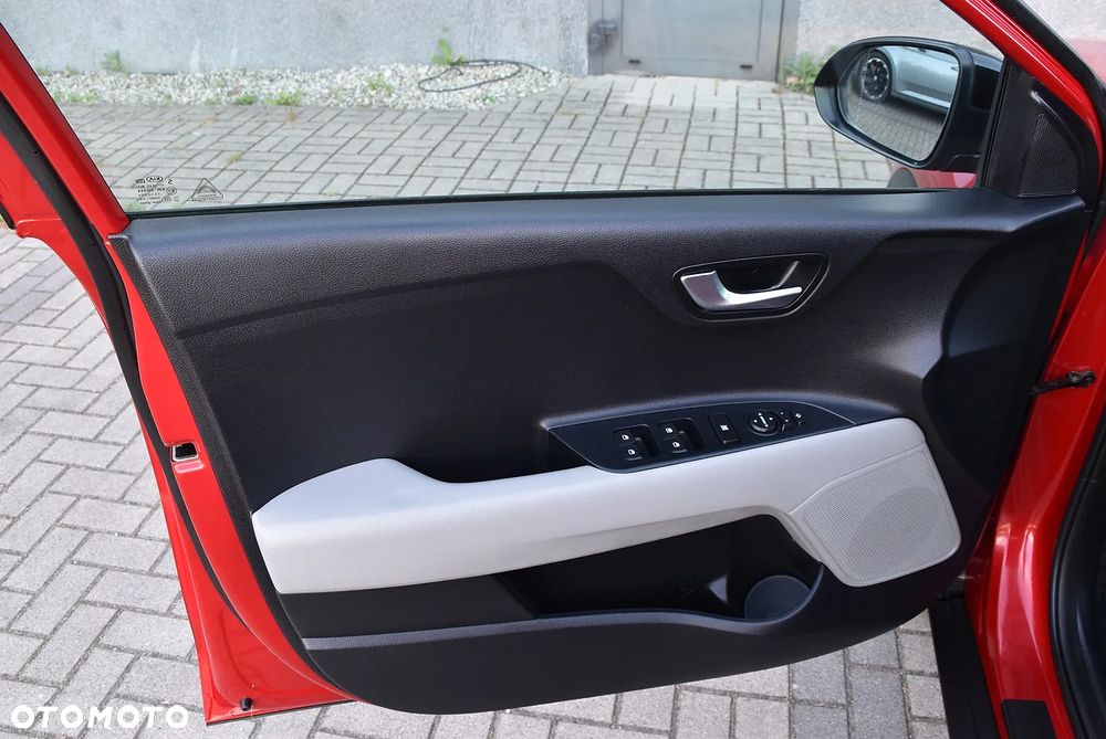 Kia Stonic - 22