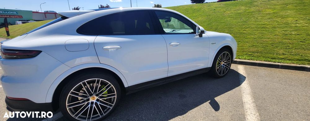 Porsche Cayenne Coupe Tiptronic S Platinum Edition - 9