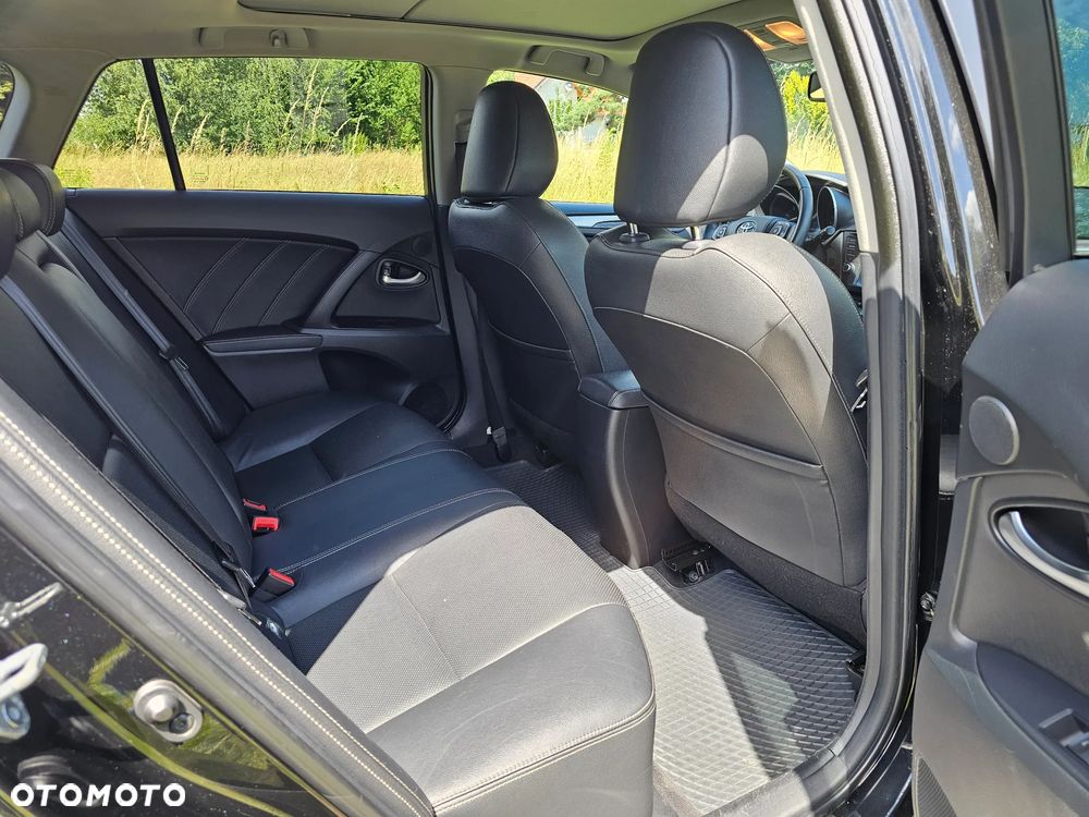 Toyota Avensis 2.0 D-4D Premium - 10
