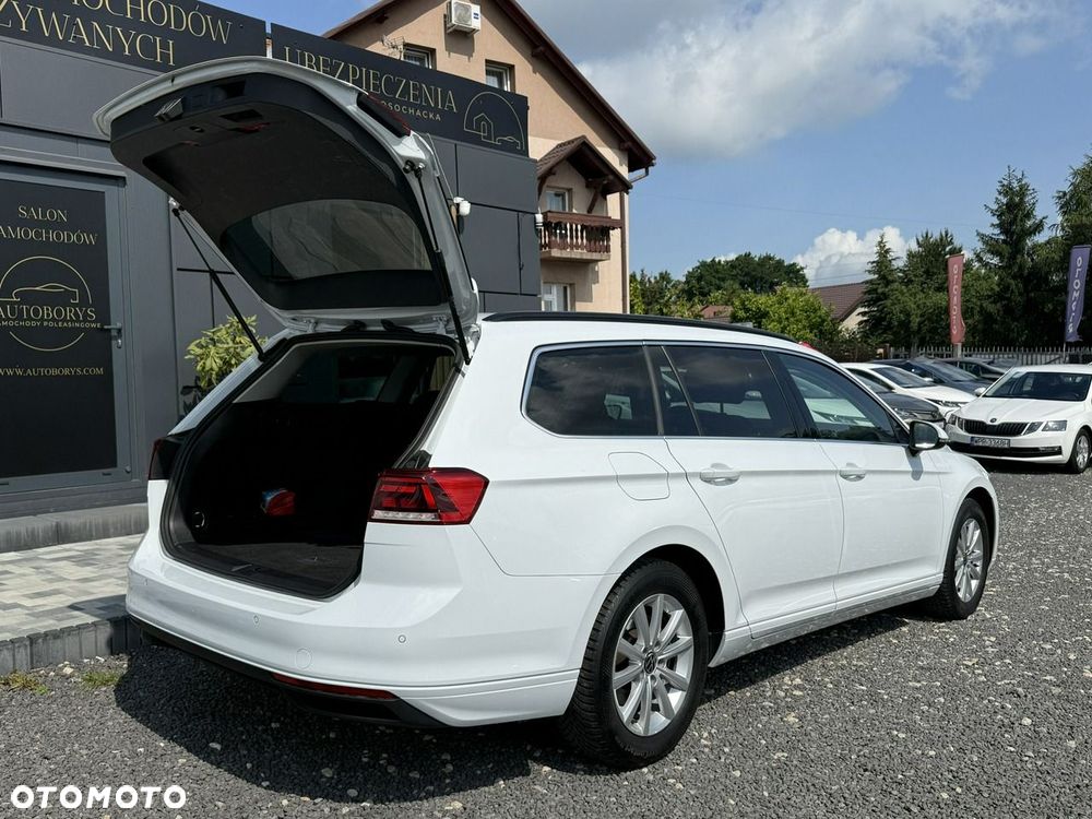 Volkswagen Passat - 36
