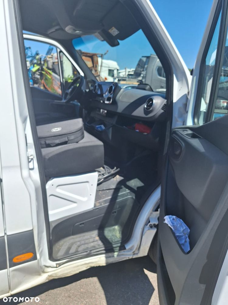 Mercedes-Benz Sprinter - 34