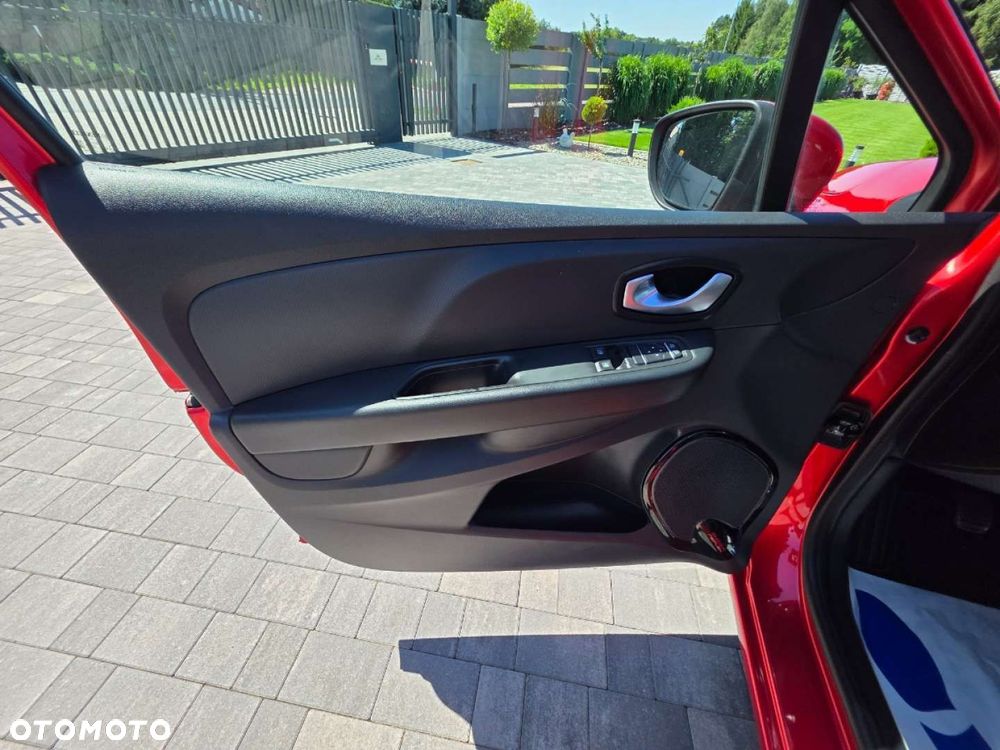 Renault Clio - 10