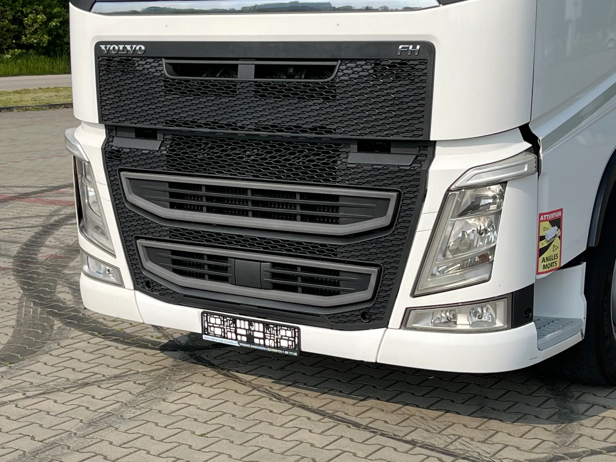 Volvo FH / EURO 6/ 2016-2017 / I- SHIFT/ MICHELIN 80% /  KLIMA POSTOJOWA / SERWISOWANY/ ZADBANY / OKAZJA - 7