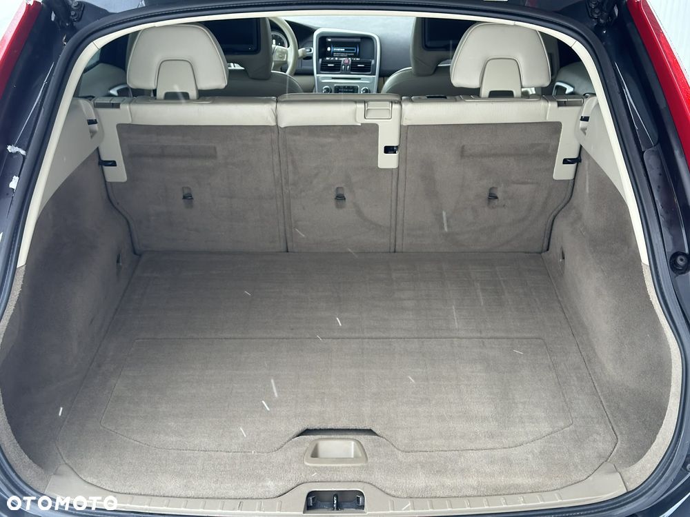 Volvo XC 60 - 18