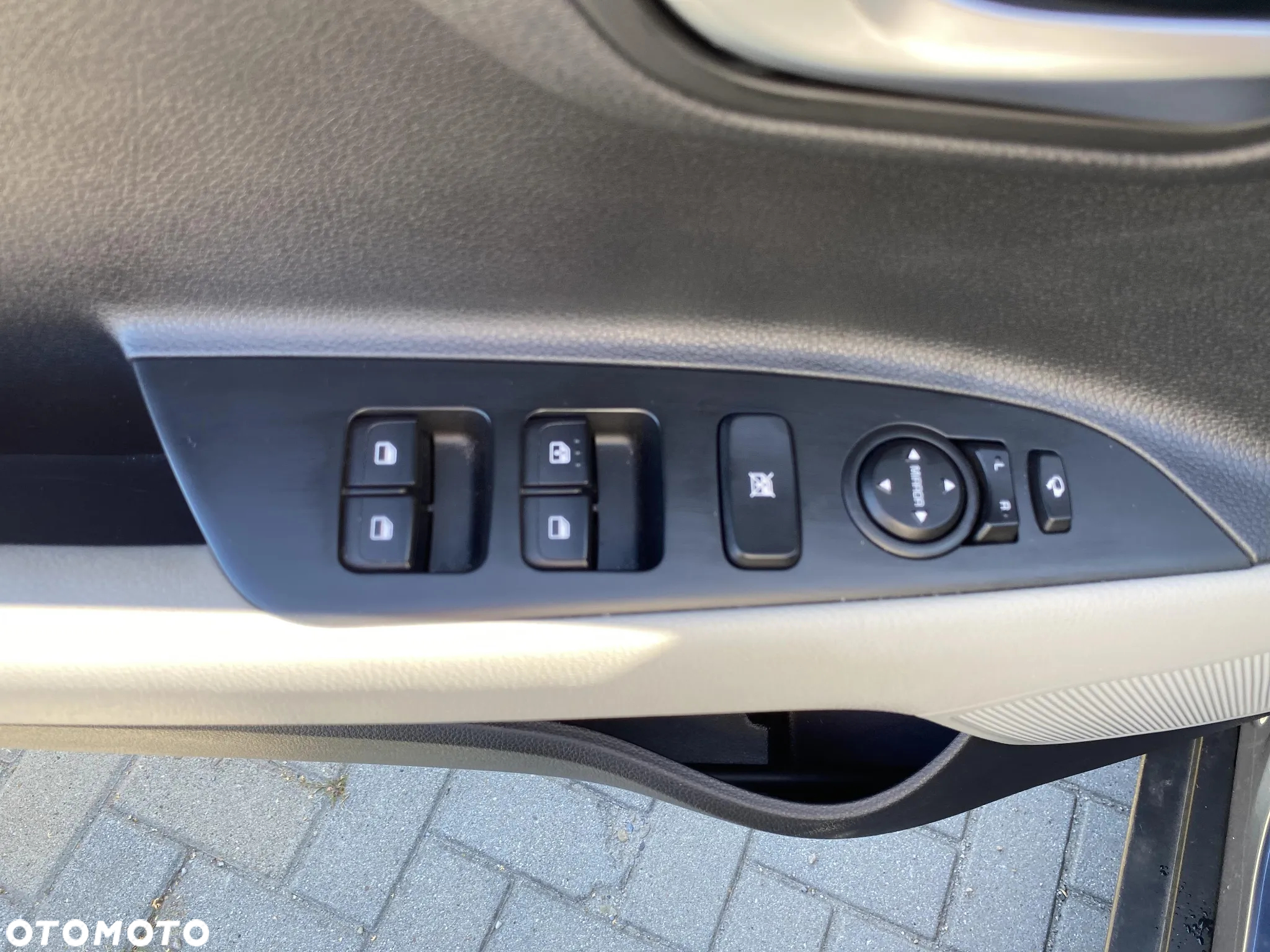 Kia Stonic 1.0 T-GDI L - 18
