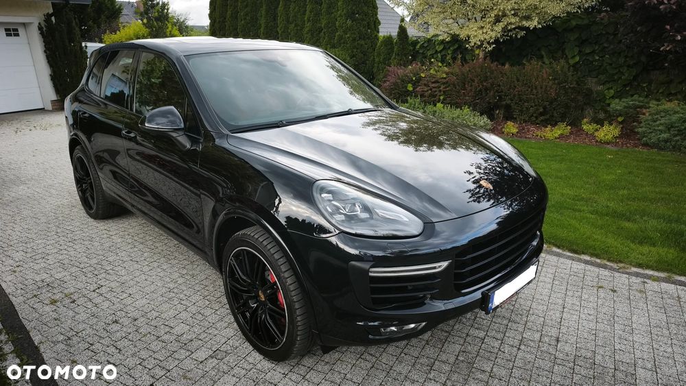 Porsche Cayenne - 3