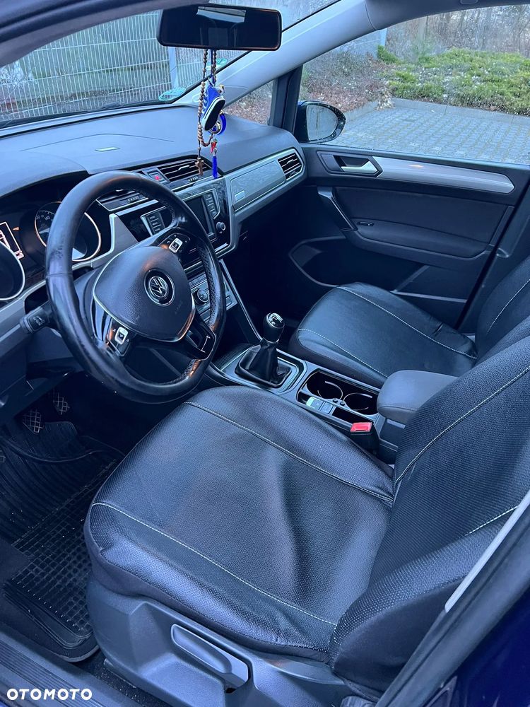 Volkswagen Touran 1.6 TDI SCR BlueMotion Technology Comfortline - 13