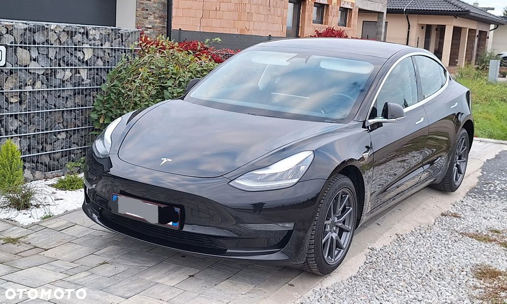 Tesla Model 3 Standard Range Plus - 12