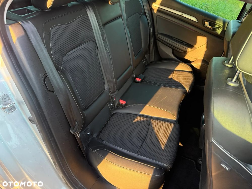 Renault Megane ENERGY dCi 110 EDC BOSE EDITION - 24