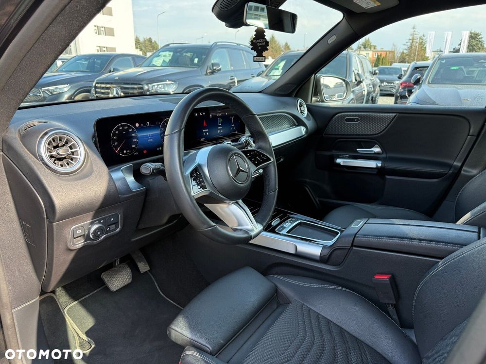 Mercedes-Benz GLB 200 Progressive 7G-DCT - 16