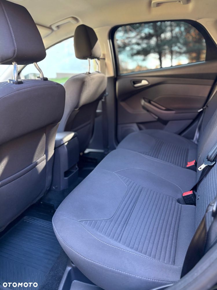 Ford Focus 2.0 TDCi Titanium ASS - 13