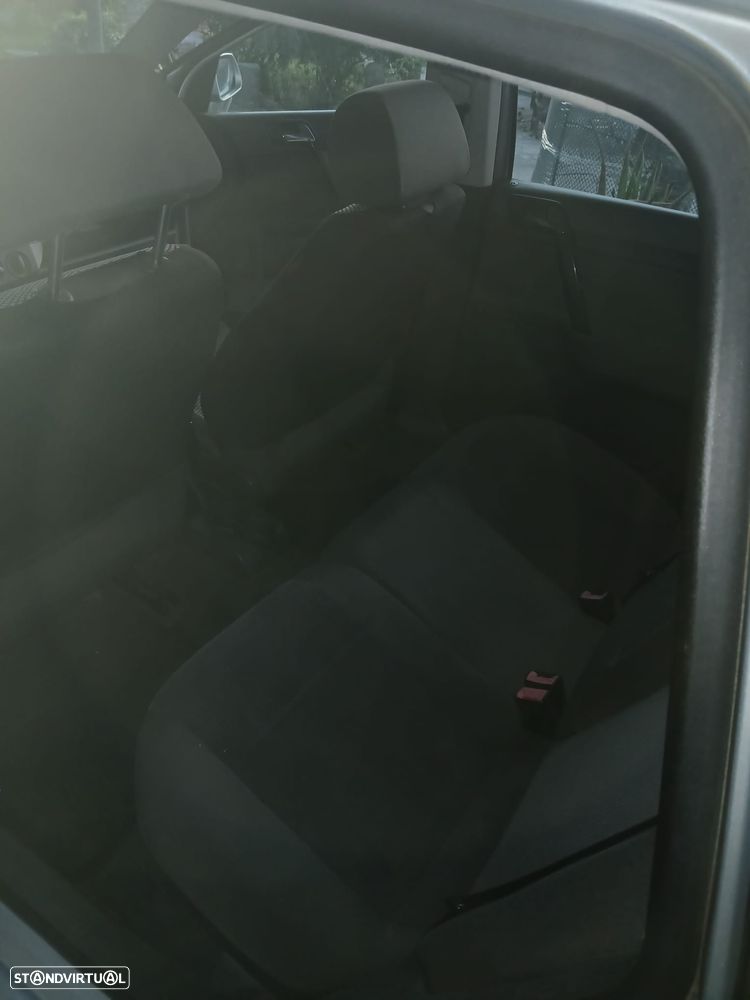 Volkswagen Polo 2005 photo 5